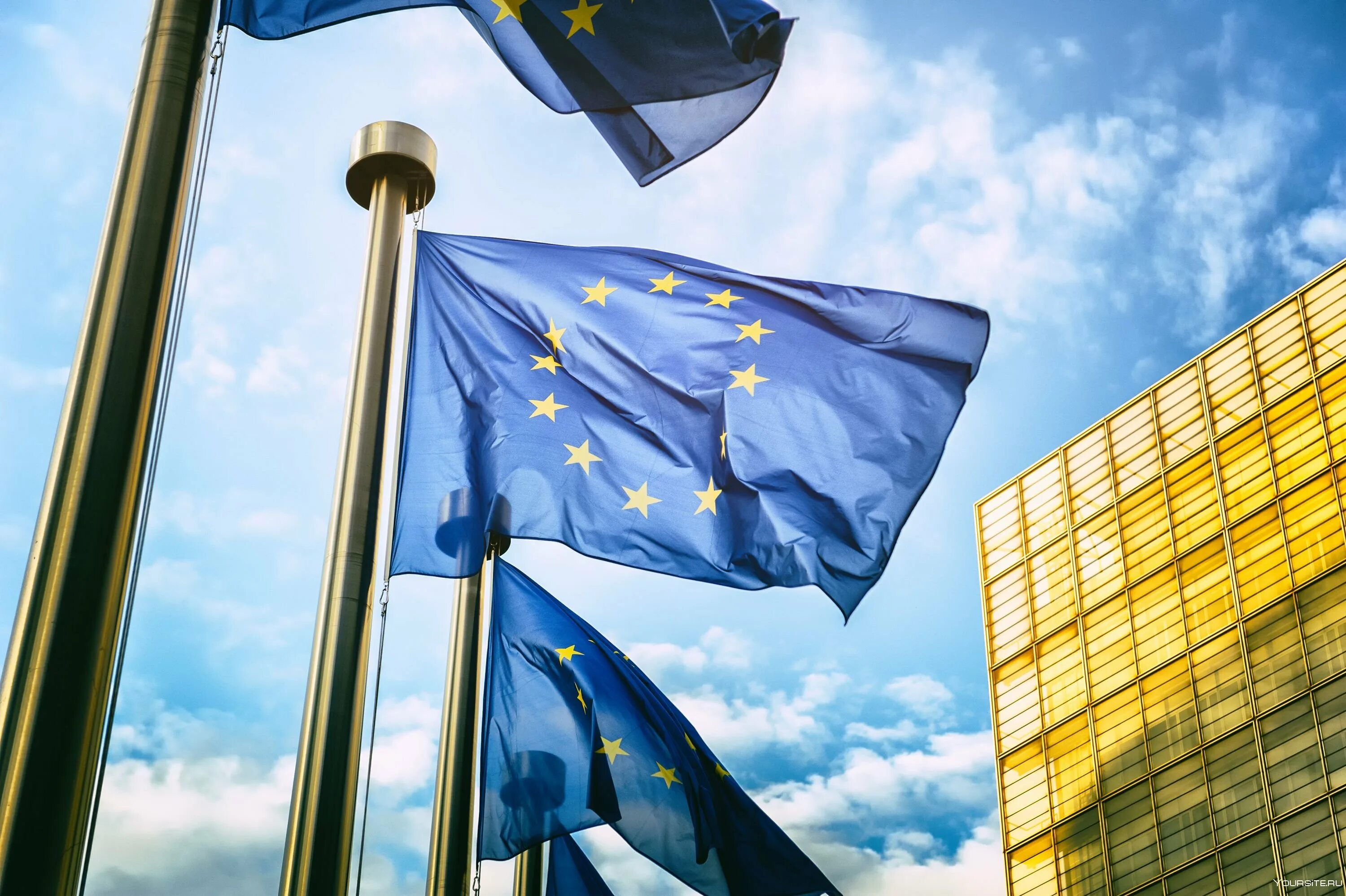 Страны ес 2024 год. Еврокомиссия флаги ЕС. Европейский Союз (Евросоюз). Европейский Союз 1958. Европейский Союз санкции.