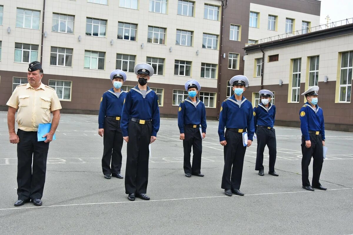 Курсанты КИМРТ. КИМРТ форма. Амурский филиал МГУ им адм г.и Невельского г Благовещенск 2012год. КИМРТ общежитие.