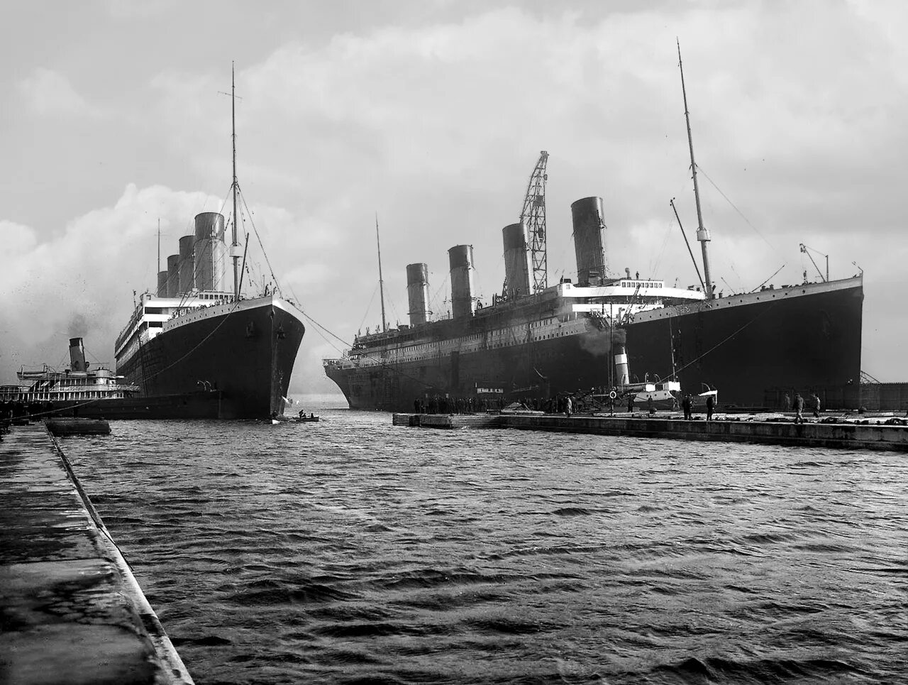 Олимпик 1912. Олимпик Титаник Британик. Титаник Британик Олимпик Лузитания Мавритания. Корабль Олимпик и Титаник.
