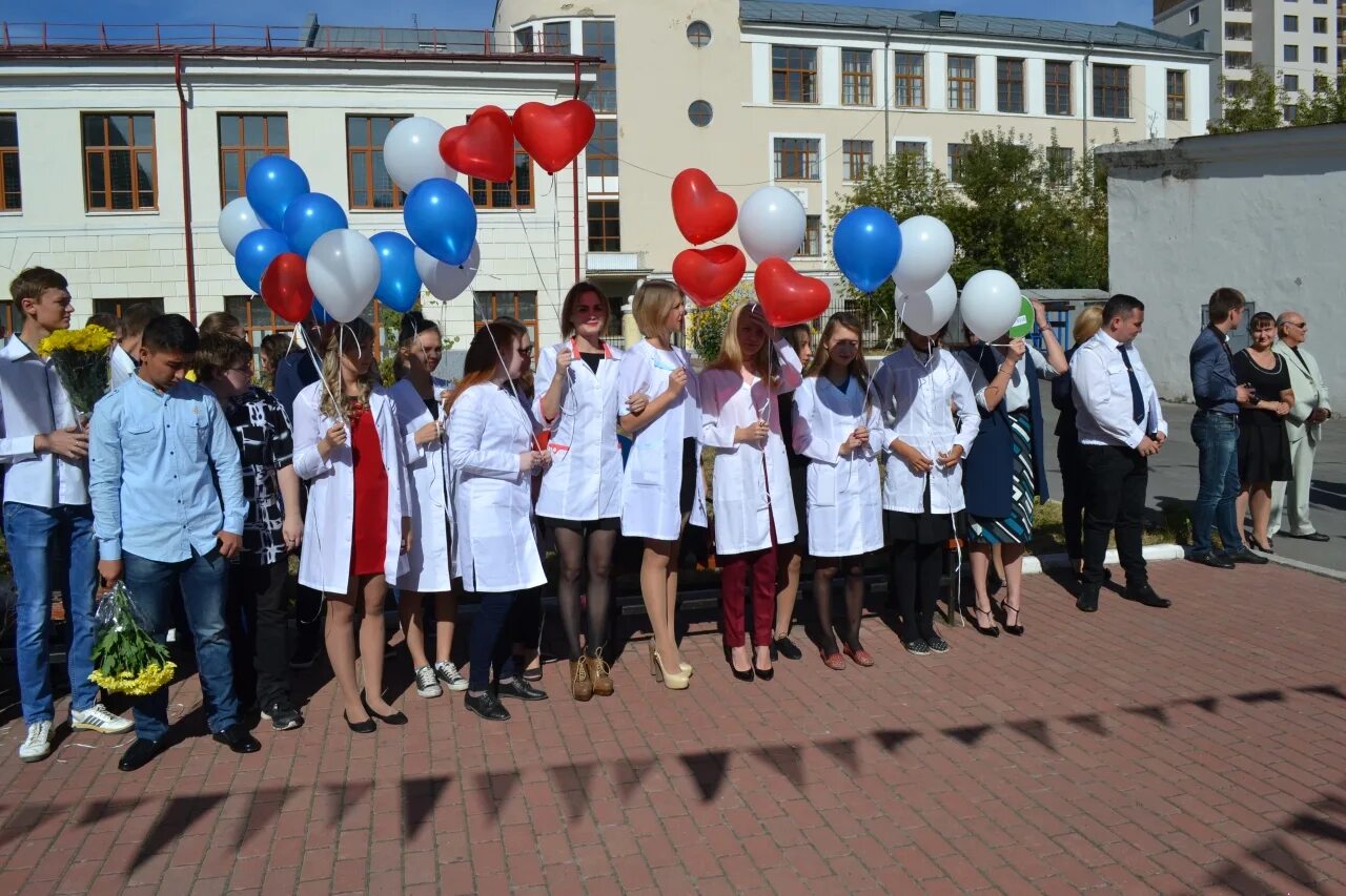 Медицинский колледж университета путей сообщения. Мед колледж екатеринбург после 9 класса. медицинский колледж ургупс. ургупс приемная комиссия. медицинский колледж пгупс 1 сентября.
