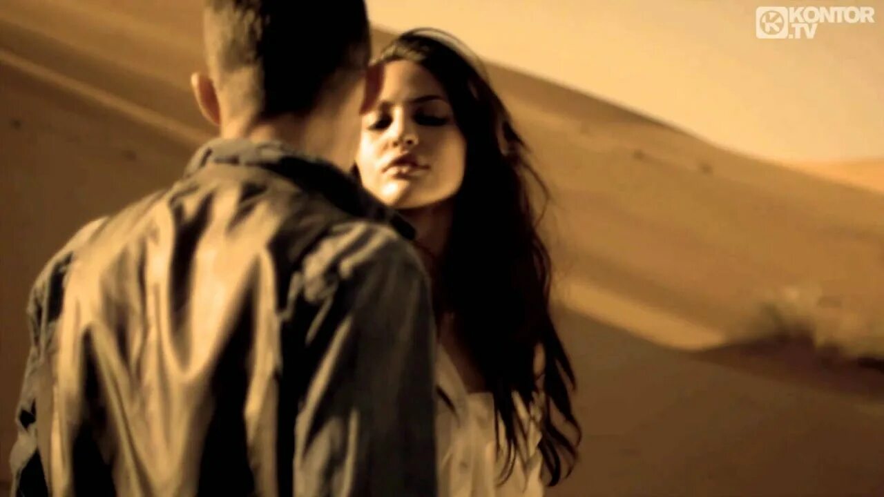 Akcent Love Stoned. Девушка из клипа Akcent - Love Stoned. Akcent клип Roxalanda. Нежно видео без регистрации