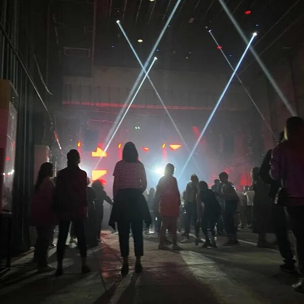 Mono hall. Mono hall tbilisi. моно холл.