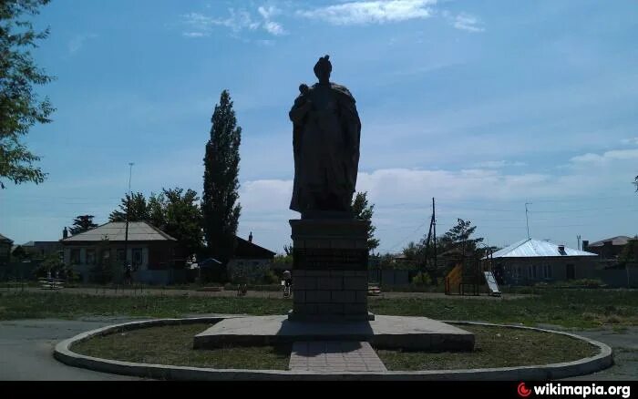 Хмельницкого орск. Орск памятник хмельницкому. памятник богдану хмельницкому в орске.