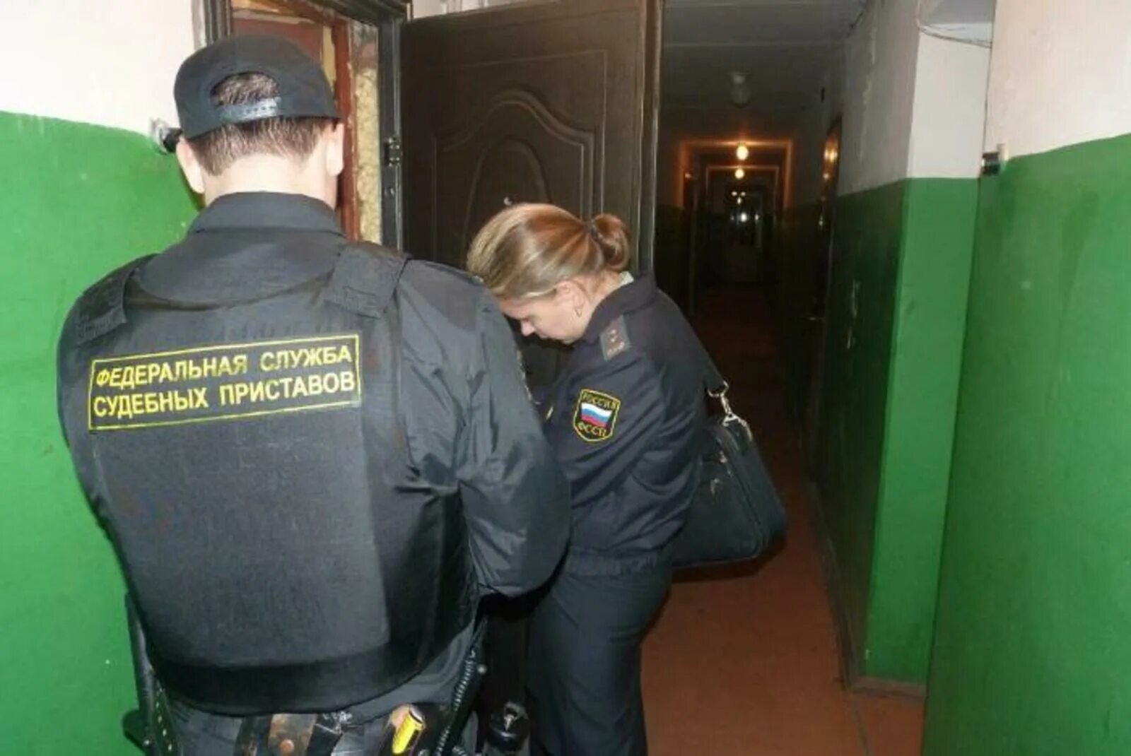 Решить вопрос с приставами