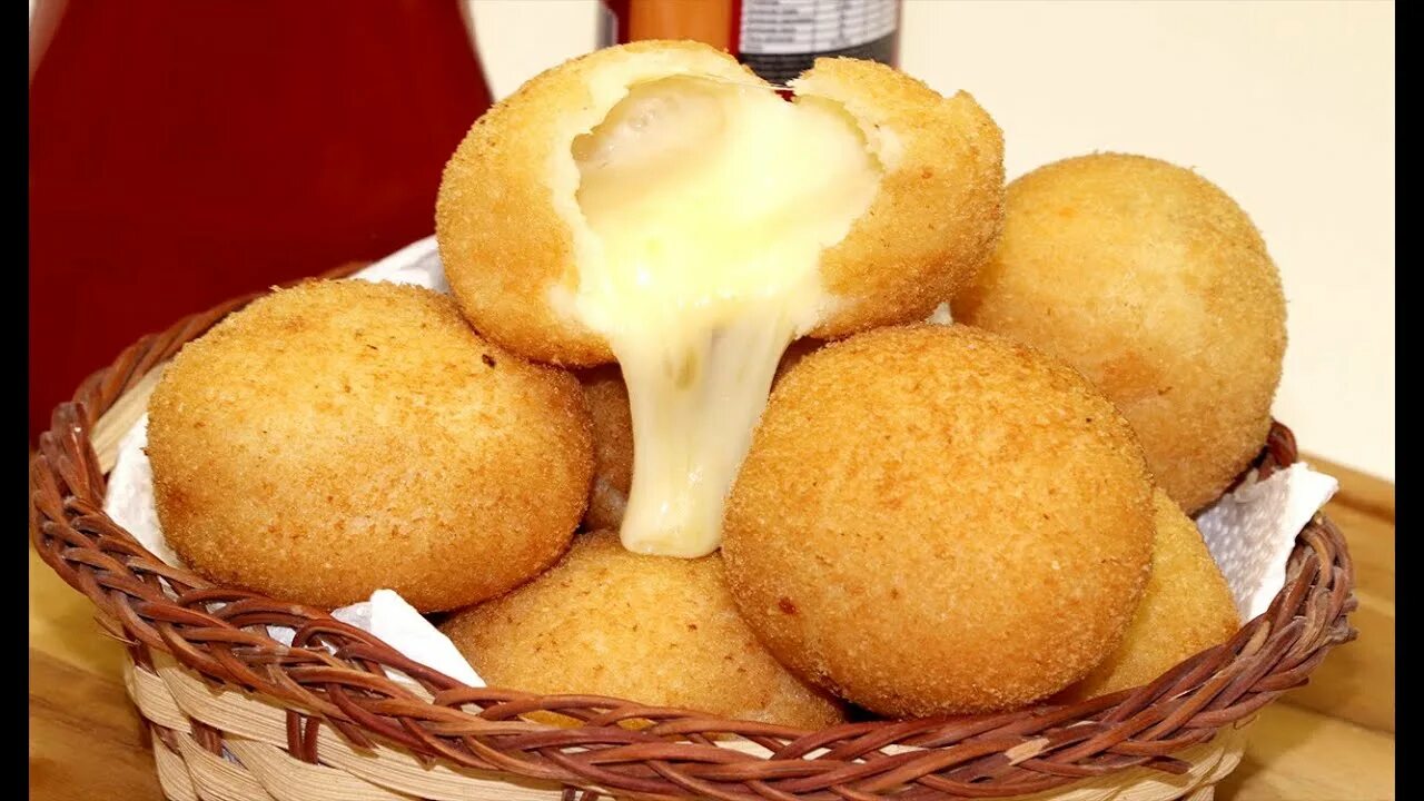 Bolinha de queijo slowed. Coxinha Brazilian dish. Salgados. Salgadinhos.