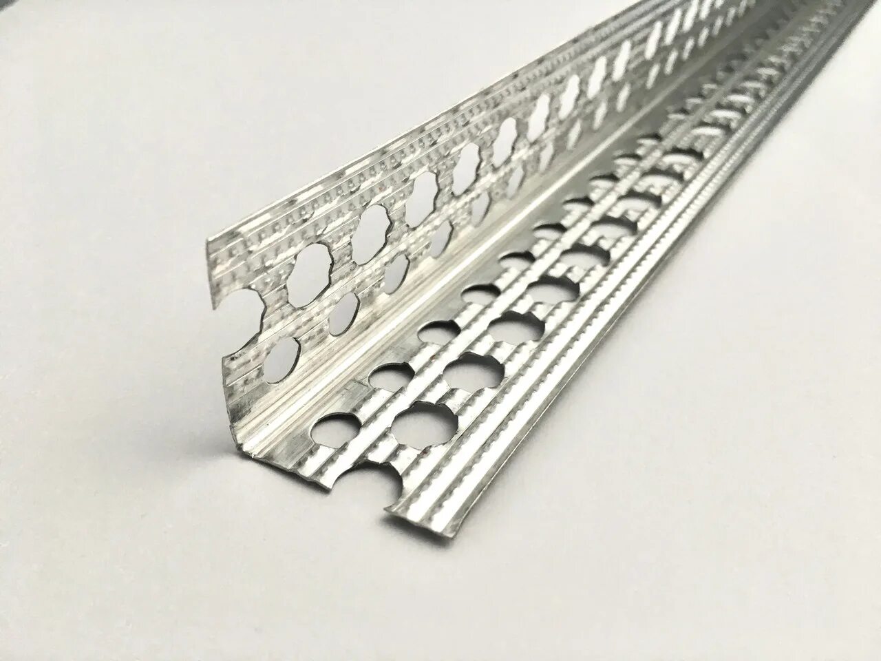 уголок перфорированный дкс 50х50. уголок 105х105х90х2. уголок крепежный 50*50*35 ku50. Ku 90х90х40х2мм оцинк. перфорированный, 3м.