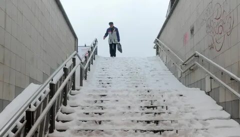 Лед на крыльце