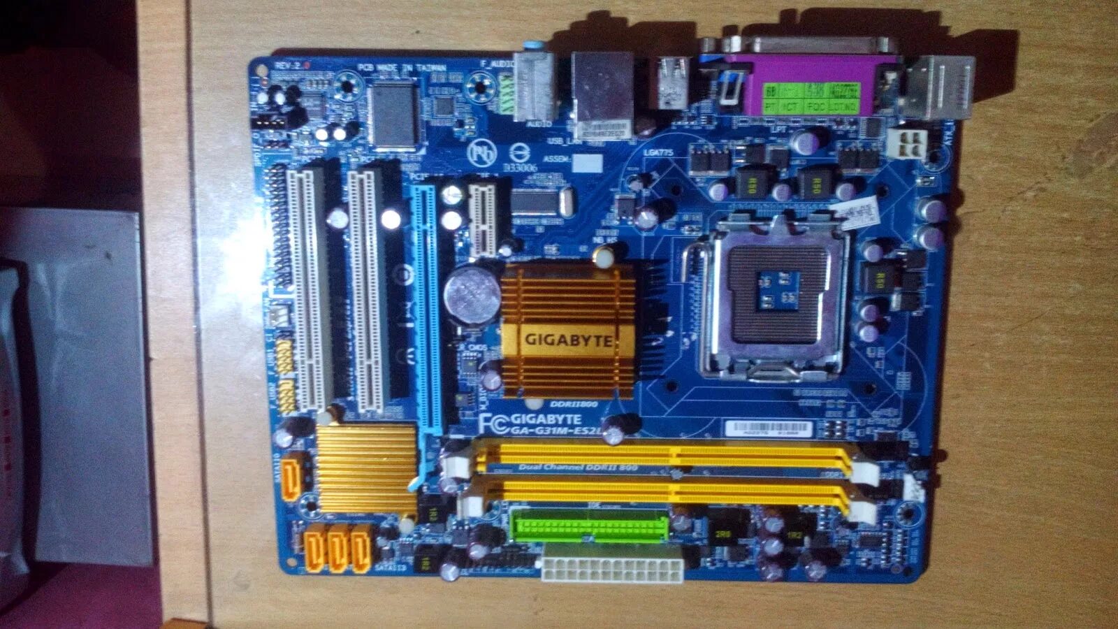 Gigabyte ga g31m s2l. Gigabyte ga-g31 es2l. Gigabyte ga-31m-es2l. Материнская плата Gigabyte-g31m-s2l. Gigabyte 775 Socket ddr2 ga-g31m.