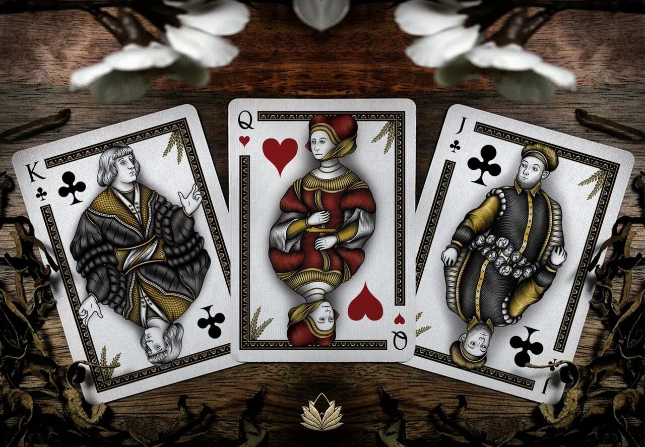 Игральные карты. Красивые игральные карты. Красивые колоды карт. Колода игральных карт.