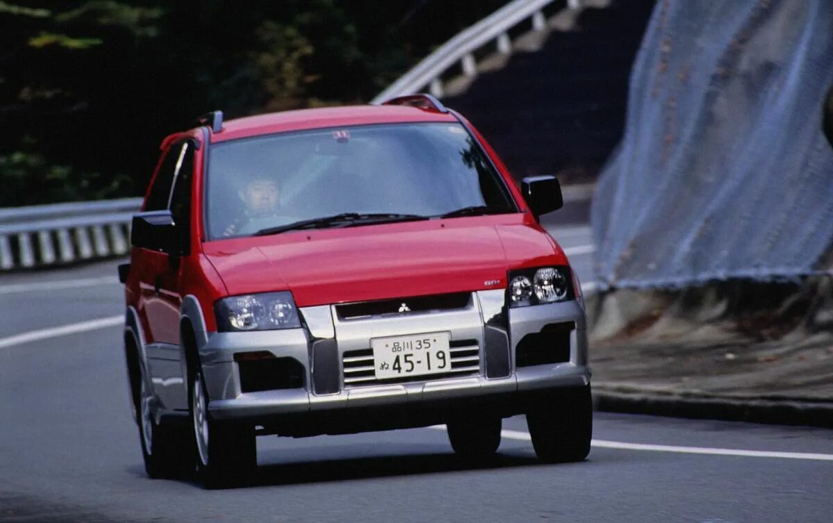 Митсубиси рвр 3 поколения. Mitsubishi rvr 2 поколение. mitsubishi rvr n61w. mitsubishi rvr 1997. мицубиси рвр 2002.