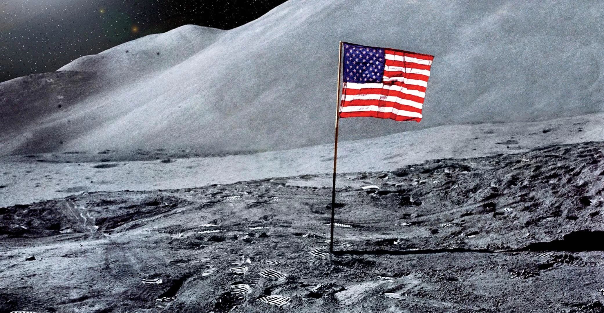 флаг сша на луне. снимок флага на луне. флаг на луне. флажок на луне. астронавты сша на луне.