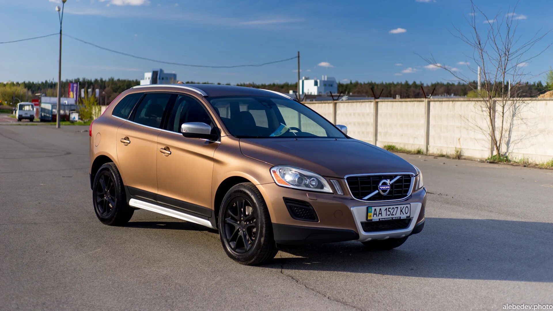 Вольво хс60 поколения. Volvo xc60 1. Volvo xc60 (2g). Вольво хс60 коричневая. Volvo xc60 2015 Brown.
