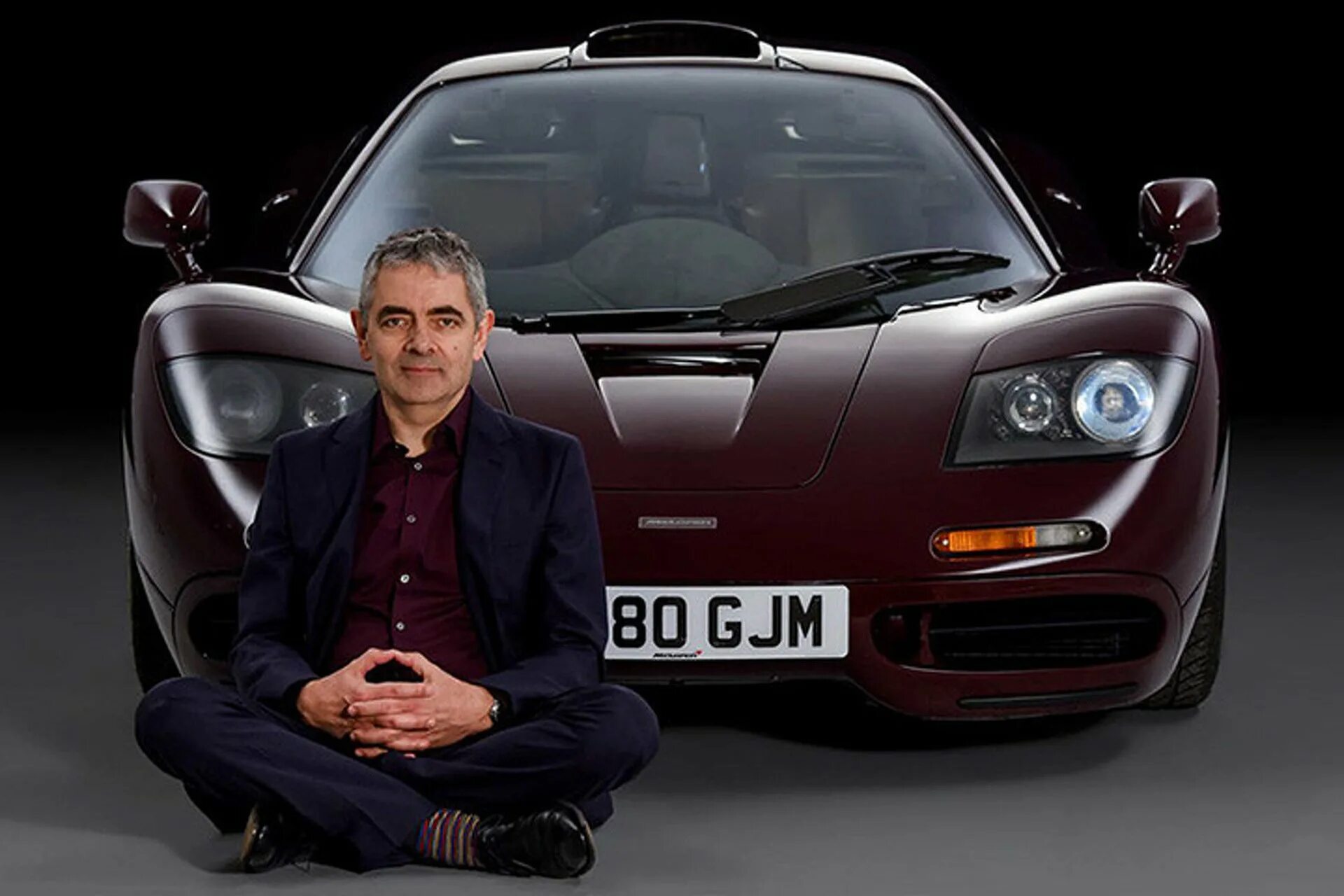 Бин гир. Роуэн аткинсон mclaren f1. mclaren f1 rowan atkinson. роуэн аткинсон cars. мистер бин mclaren f1.