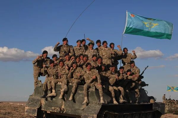 Морская пехота казахстана актау. День пехоты в казахстане. С днем защитника казахстана. Морская пехота туркменистана. Казахстанские военные.