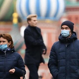 В 10 30 начинает