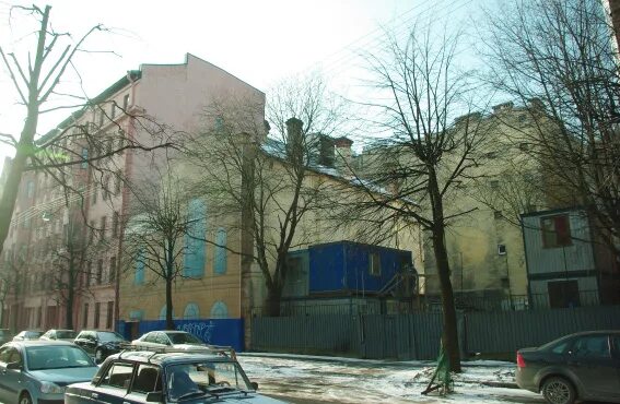 Турнера на лахтинской телефоны. Турнера лахтинская 12. турнера институт лахтинская. дворик института турнера на лахтинской. спб лахтинская 12.