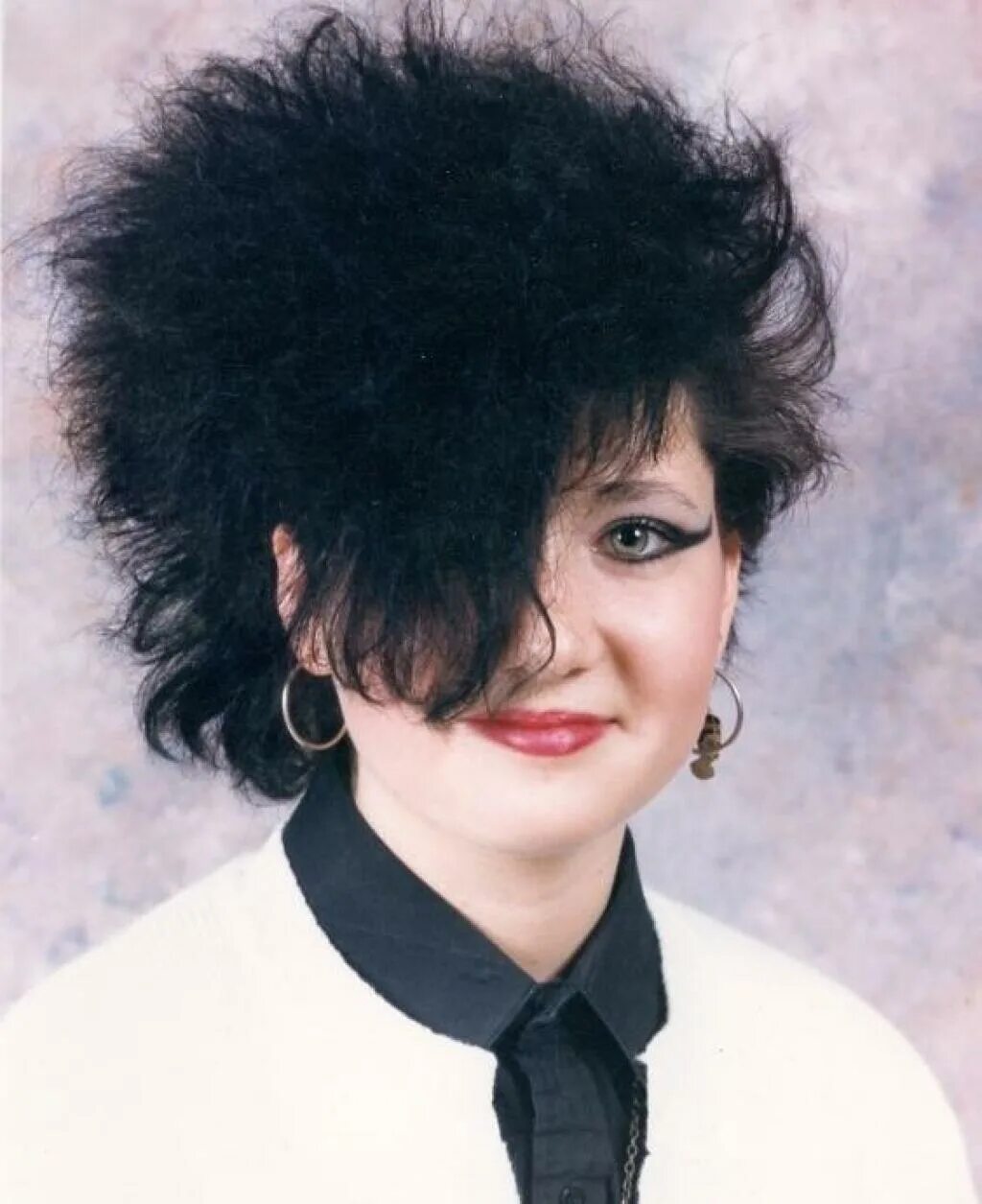 Прически 90х. Стрижки 80е Калифорния. Hairstyles 80s 90s. Hairstyles 80s 90s short. Причёски 80-х годов.