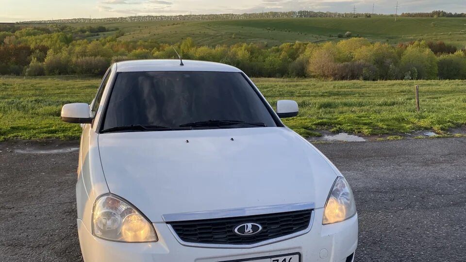 Купить б/у Lada (ВАЗ) Priora I Рестайлинг 1.6 MT (106 л.с.) бензин механика в Ст