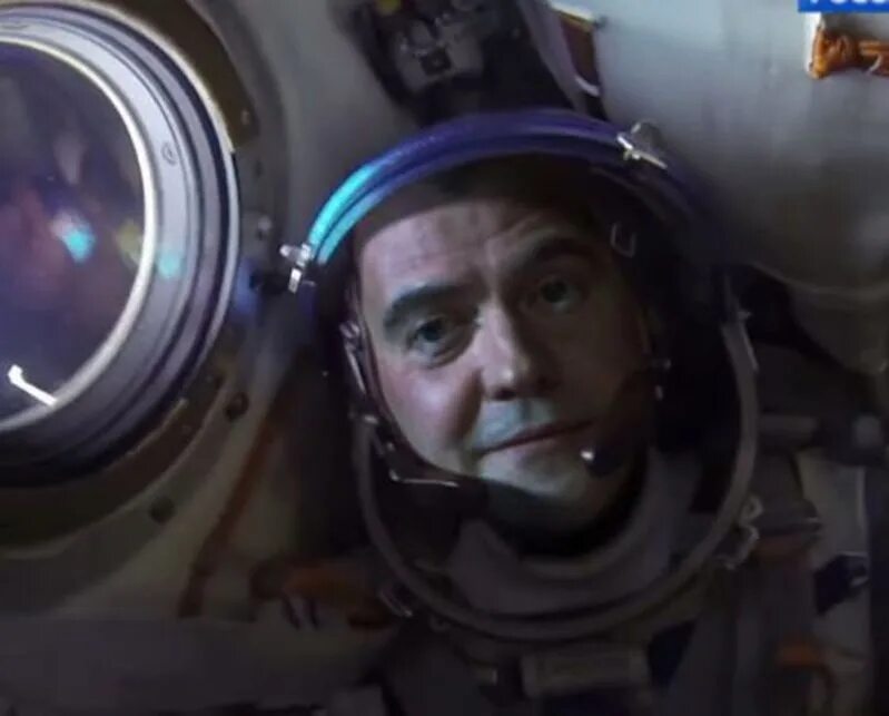 Видео полета первого человека. Полет в космос Медведева. Медведев на МКС.