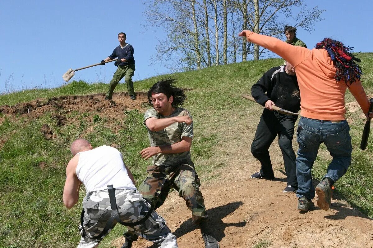 Кино мы из будущего 1. Мы из будущего фильм 2008 климова. Мы из будущего 2008. Мы из будущего 1 полностью. Данила козловский мы из будущего.