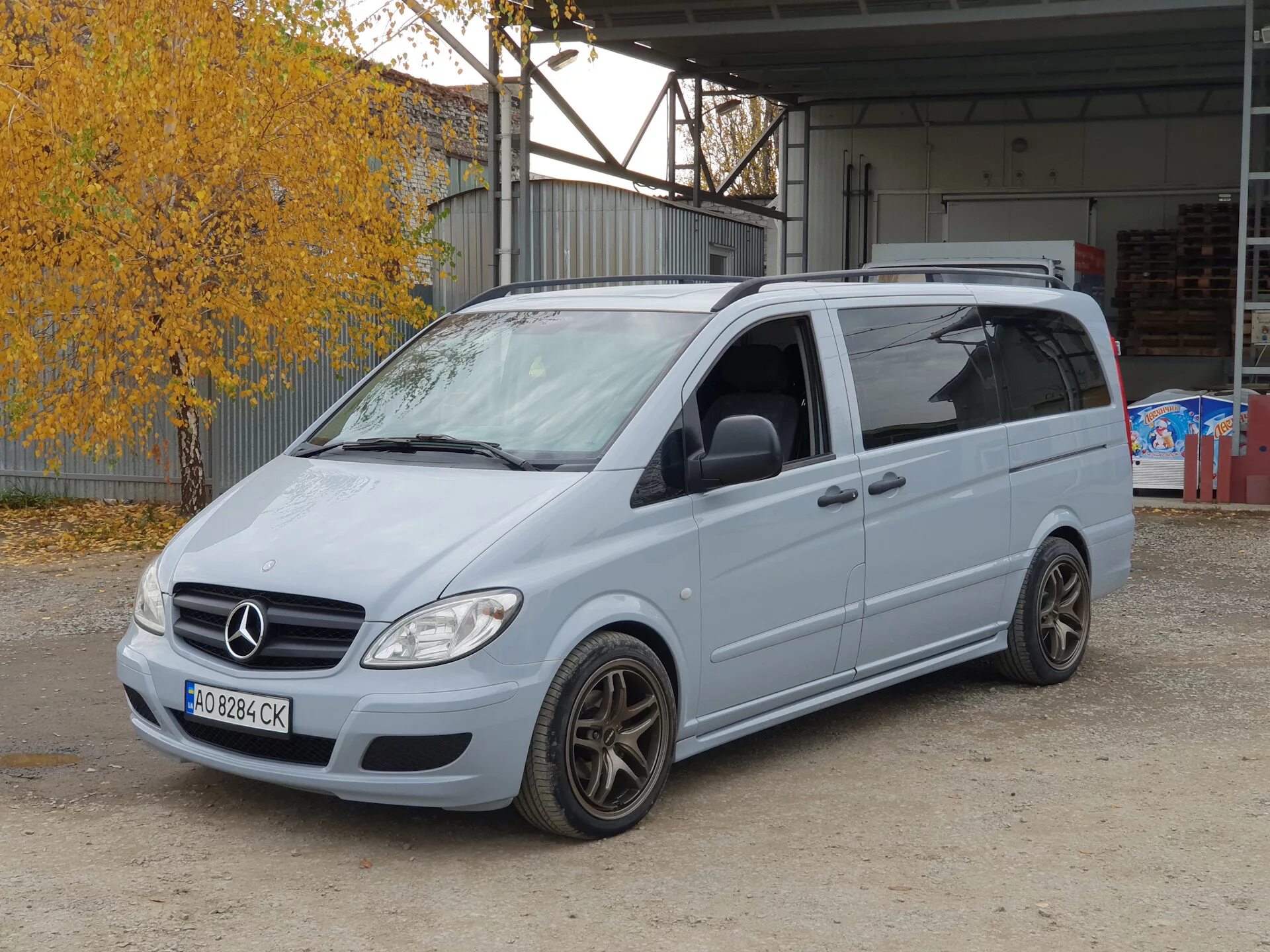 Мерседес вито в крыму купить. Mercedes Vito 639. Mercedes Benz Vito 447. Мерседес Вито 2005. Мерседес Виано Вито w639 занижение.