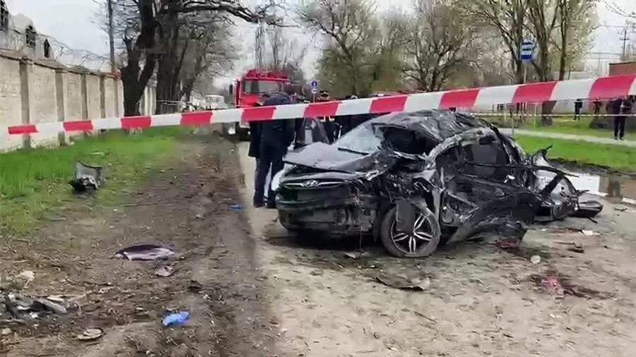 Как выглядит тело после аварии Умер третий подросток: шокирующие фото с места страшного ДТП в Городищенском рай