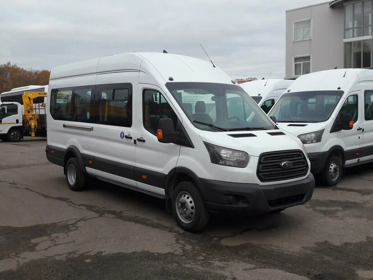 Форд транзит 19. Ford Transit 2020 пассажирский. Форд Транзит 2019 пассажирский. Форд Транзит 19+3+1. Форд Транзит 19 мест.