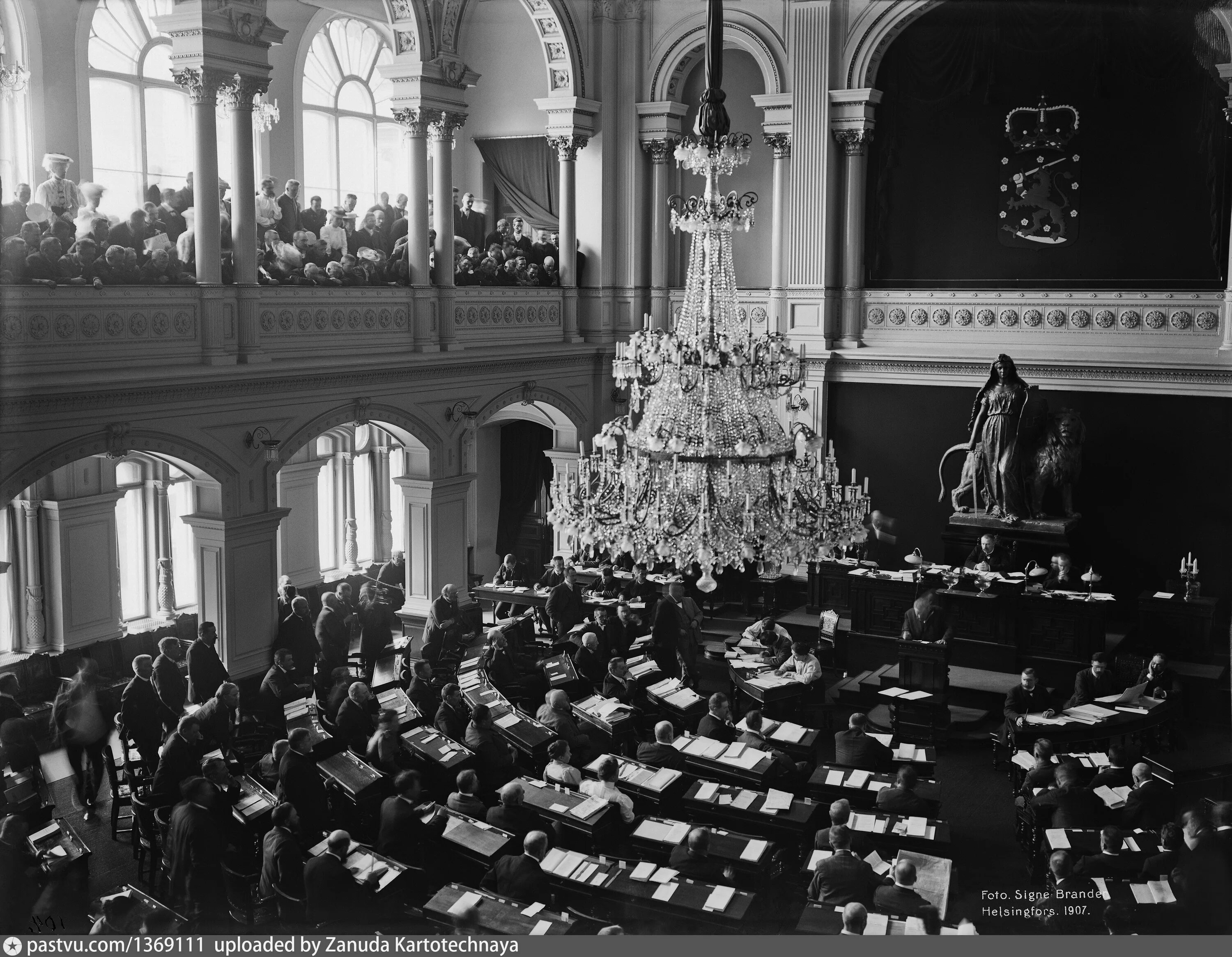 Год собрания. Государственные думы 1906-1907. государственная дума российской империи 1906-1917. российская империя дума 1906. государственная дума 1905 года.