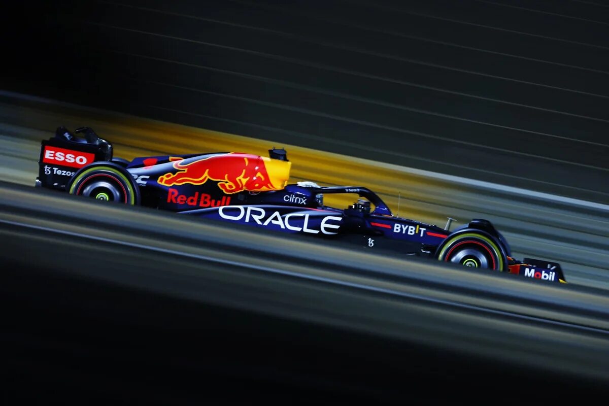 Oracle red bull racing. Oracle red bull racing