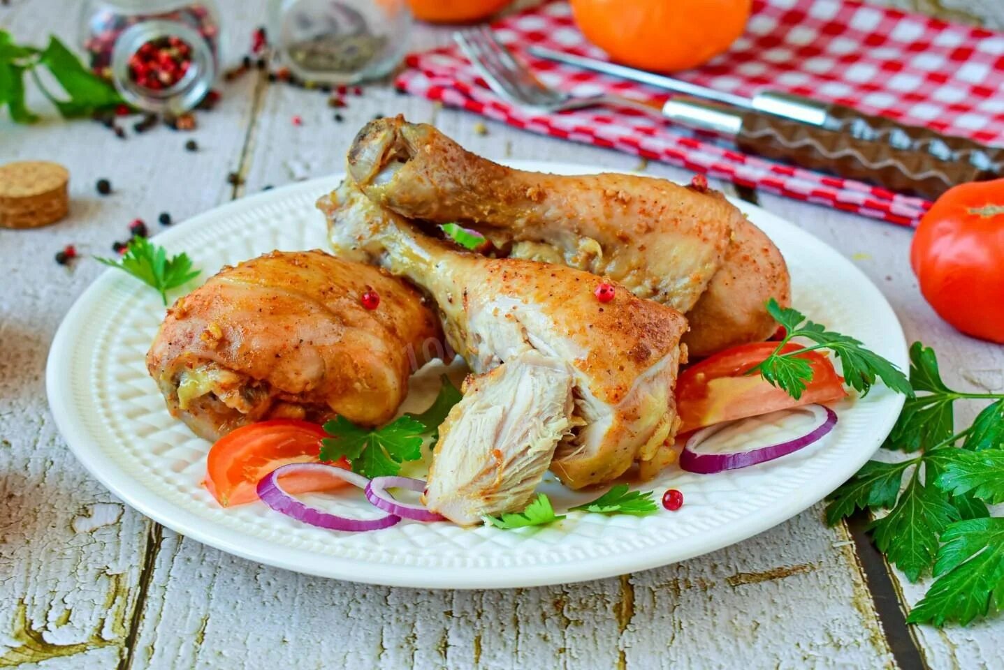 Куриные голени с медом и соевым. Куриные ножки с медом. куриные ножки в медово-горчичном соусе. голень в медово горчичном соусе. гарнир к голени куриной.