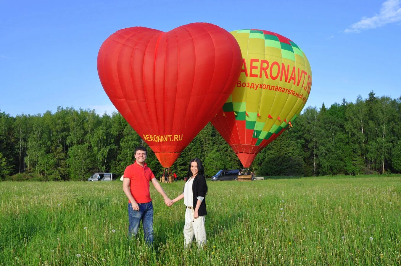 Полет на воздушном шаре дмитров. Дмитров полет на воздушном. Дмитров полет на воздушном. Фестиваль воздухоплавателей переславль. Полёт на воздушном шаре в подмосковье дмитров.