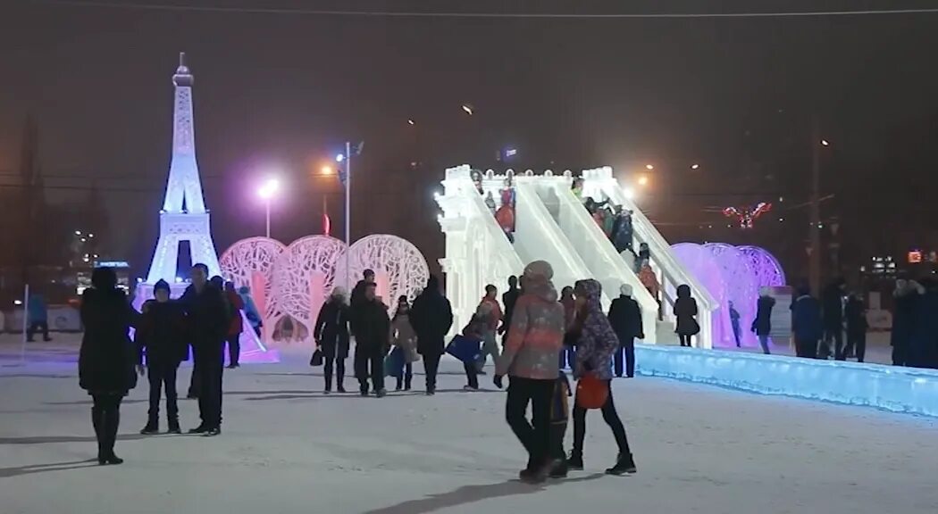 Эспланада пермь работает. Ледовый городок пермь 2025. городская эспланада пермь 2025. эспланада пермь 2025. ледовый городок пермь 2025 на эспланаде.