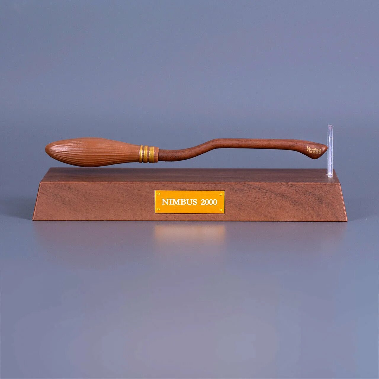 Нимбус 2000. Метла нимбус 2001. Метла нимбус 2000. Гарри поттер метла нимбус 2000 молния. Левитирующая ручка гарри поттер.