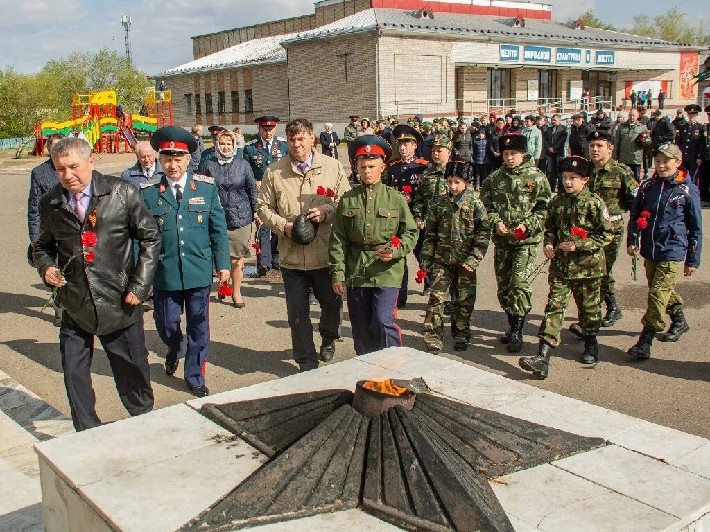 Погода в таврическом на неделю омская область. РП Таврическое Омская область. Площадь Победы в Таврическом районе Омской области. Достопримечательности Таврического района. Достопримечательности Таврического района Омской.