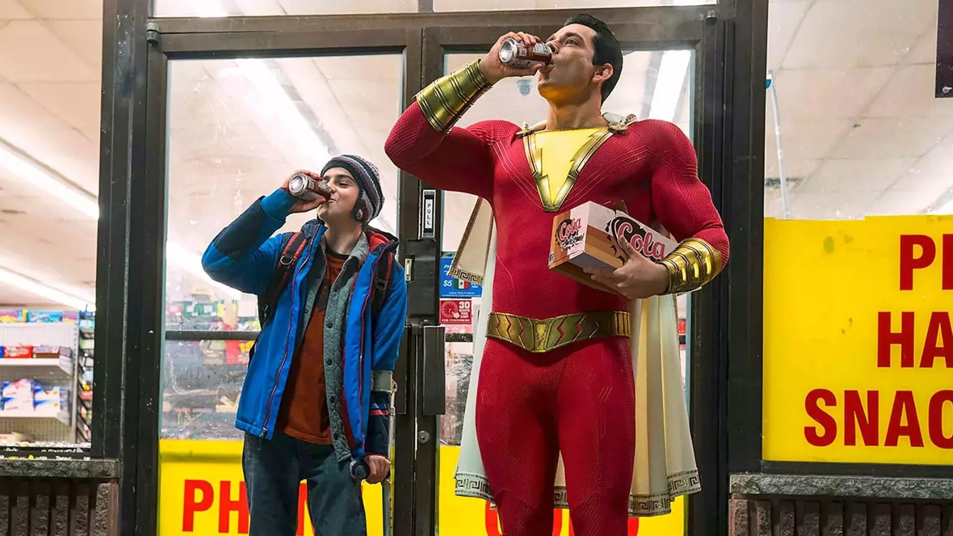 Шазам супергерой фильм. Мальчик превращается в супергероя. Превратиться в супергероя. Шазам фильм марвел. Шазам! фильм 2019.