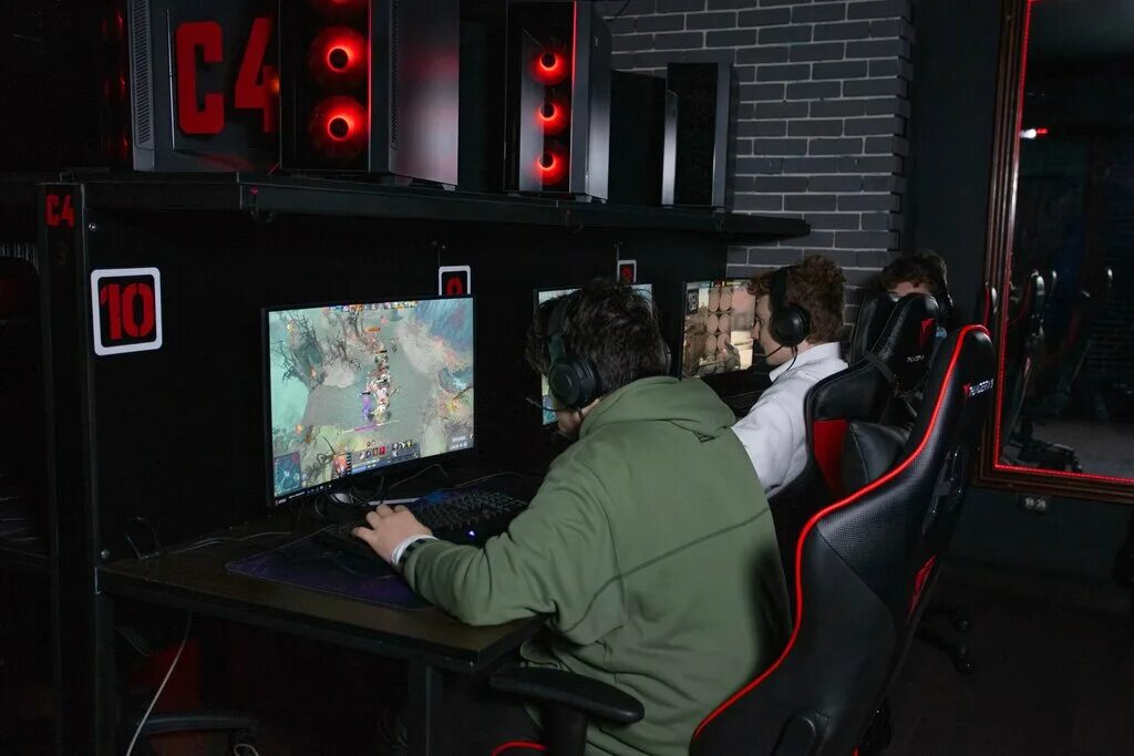 Сочи игровой клуб. Сервисный центр. Компьютерный сочи. 2307 сочи. Компьютерный клуб.