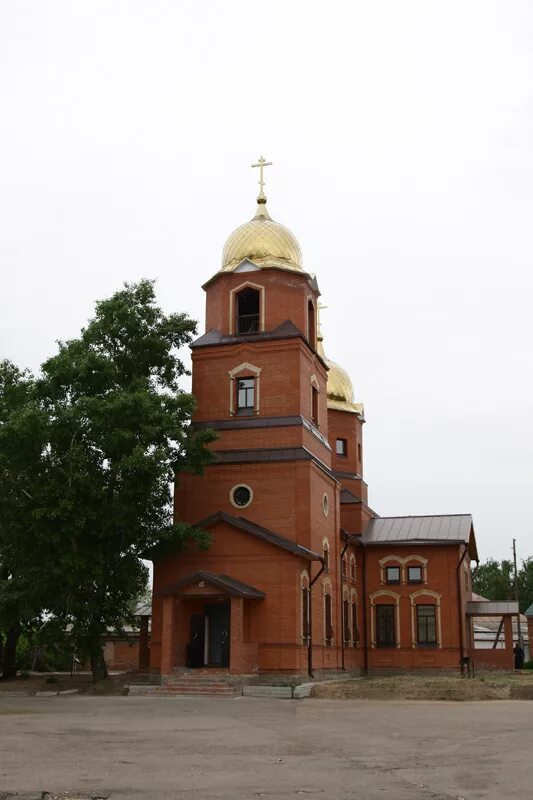 Духовницкий район саратовской области липовка. Церковь Святого пророка Божия Илии (Духовницкое).. Церковь Духовницкое Саратовская область. Пророка Божия Илии, Церковь (п. Краснобродский). Храм Липовка Духовницкий район.