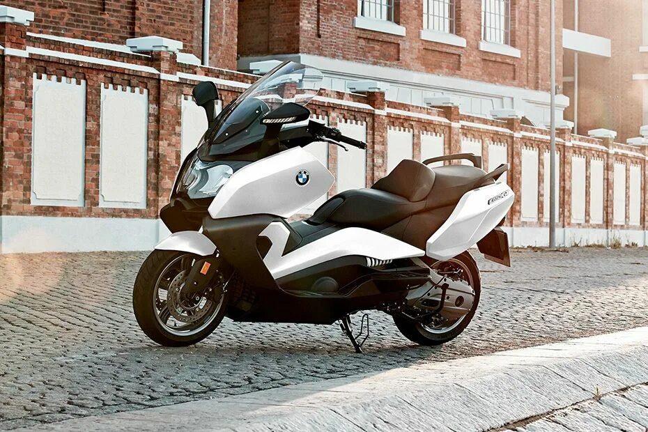 Скутер 650. BMW c650gt. Скутер БМВ с650gt. BMW 650 gt. BMW c650 Sport 2023.