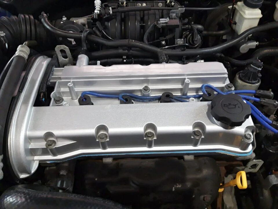 Лачетти 1.4 16 клапанов. Крышка клапанная chevrolet lacetti алюминиевая. chevrolet cruze 1.4 turbo клапанная крышка. крышка клапанная лачетти 1.6 алюминиевая. шевроле лачетти 16 клапанная клапанная алюминиевая крышка артикул.
