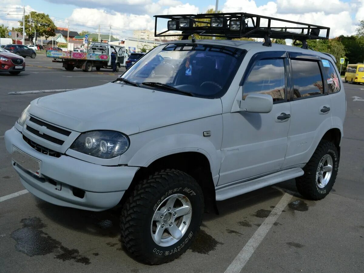 Шеви бу на авито. Chevrolet Niva 2001. Chevrolet Niva 2004. Шевроле Нива внедорожник. Шевроле Нива т693ат.