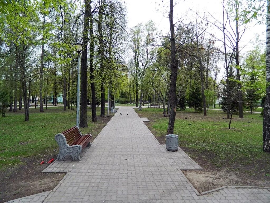 Лядской сад казань фонтан. Парк лядской сад казань. Республика татарстан казань лядской сад лядской сад. Лядской парк казань. Лядской сад парки татарстана.