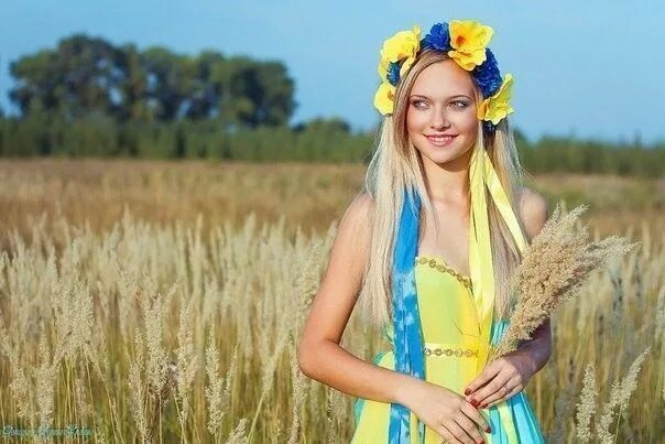 Ukrainian people. Красивые украинские девушки. Красивые украинские девушки фото. Украина люди внешность. Красивые украинские блогерши.