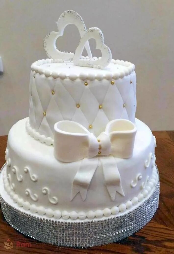 Красивые торты. Модные свадебные торты. Свадебный торт двухъярусный. Свадебный торт двухъярусный. Двухярусный свадебный торт.