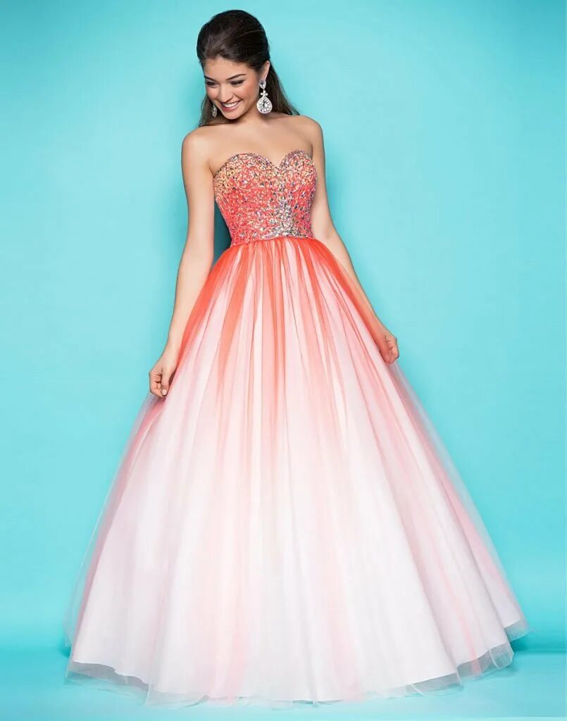 лучшие платья на выпускной. красивое фиолетовое платье. платья для выпускного вечера 11. девушка в вечернем платье. платье на выпускной.