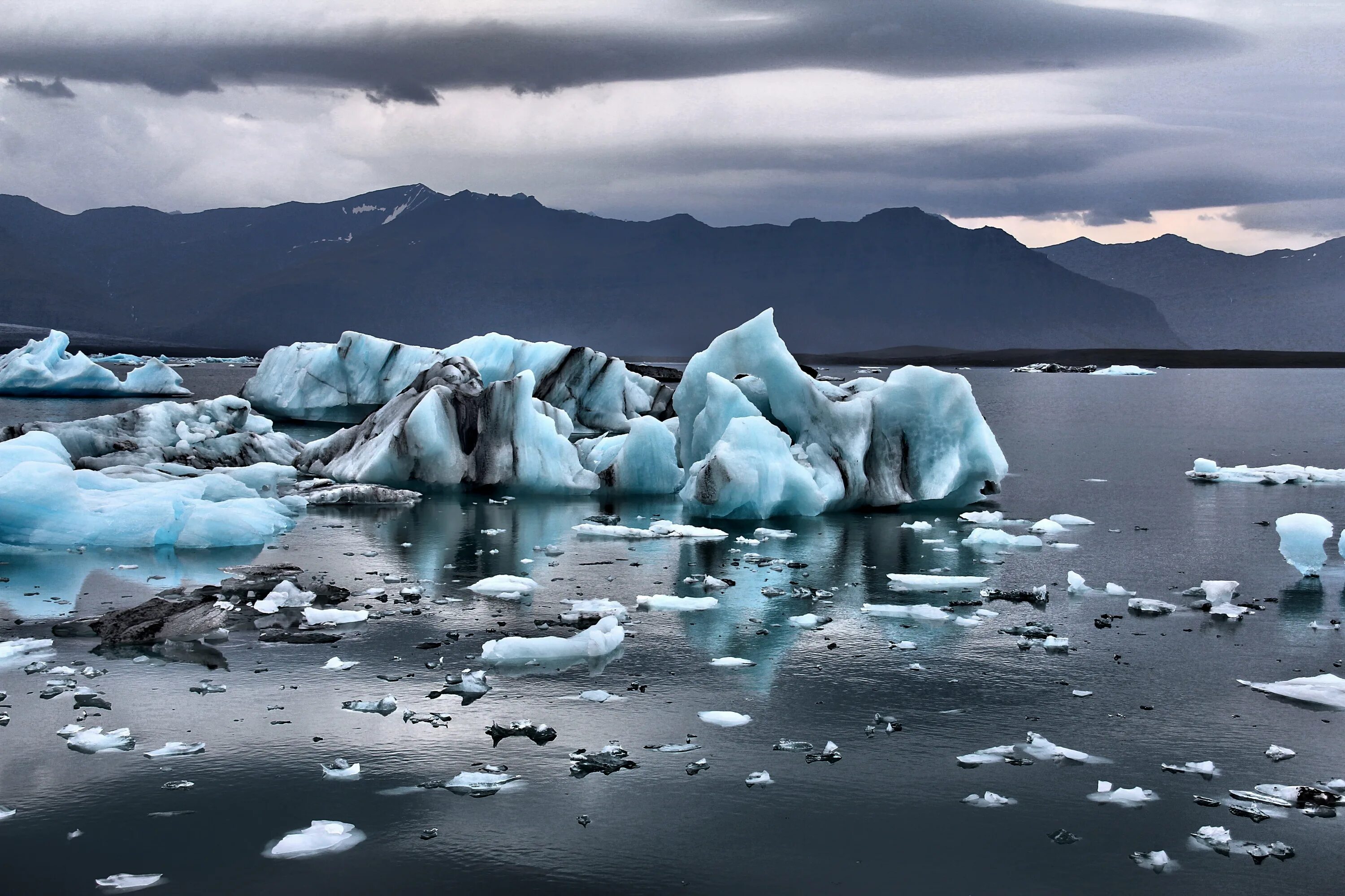 Таяние ледников в Арктике. Исландия таяние ледников. Таяние ледников глобальное потепление. • Арктика — таяние арктических льдов,. Ученые ледовитого океана