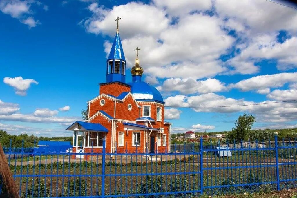 Какой нижегородская область. Храм в Сосновском районе Нижегородской. Ачка храм Сергачский район. Сосновка Сергачский район. Сосновка Нижегородская область Сергачский район.