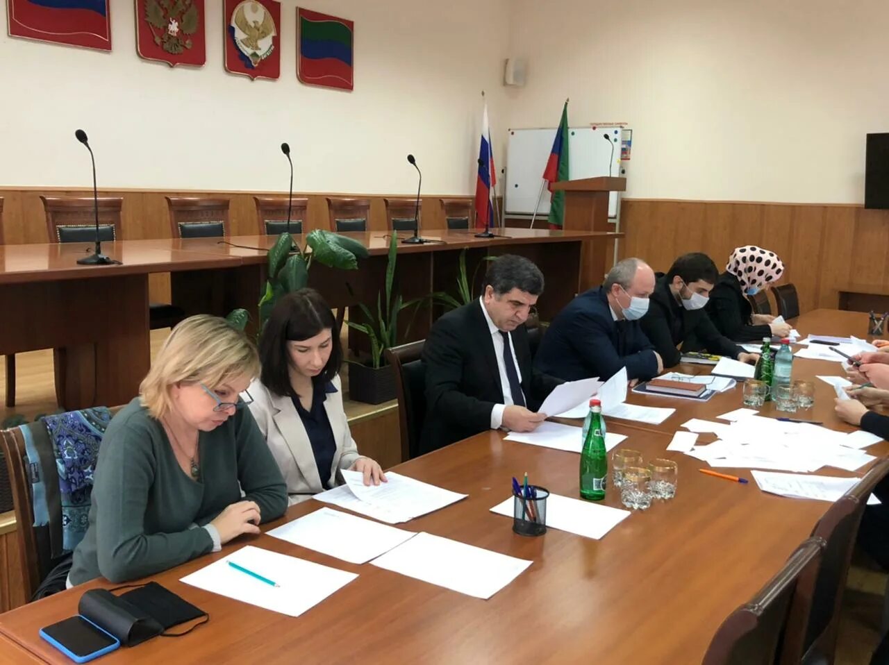 Многоэтажки каспийск. Последние новости каспийска сегодня. Новости каспийска на сегодня самые свежие. Наука центр каспийск директор. Председатель собрания депутатов г.