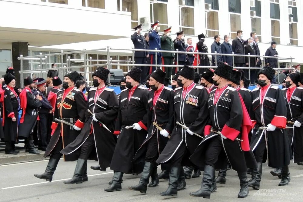 Парад казаков. Парад Кубанского казачьего войска. Парад Казаков в Краснодаре. Парад Казаков в Краснодаре 2021. Парад Кубанского казачьего войска 20.04.2019 парад Казаков.