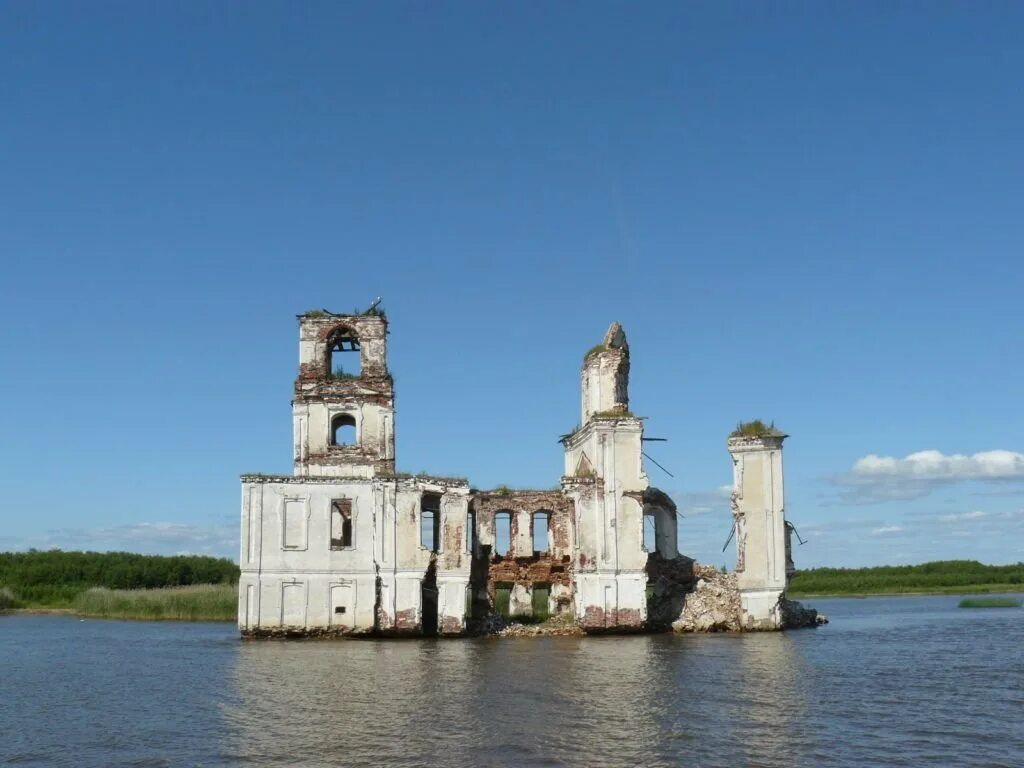 Рыбинское водохранилище город Молога. Рыбинское водохранилище затопленный город Молога. Город затопленный в Рыбинском водохранилище Молога. Рыбинское водохранилище затопленная Церковь.