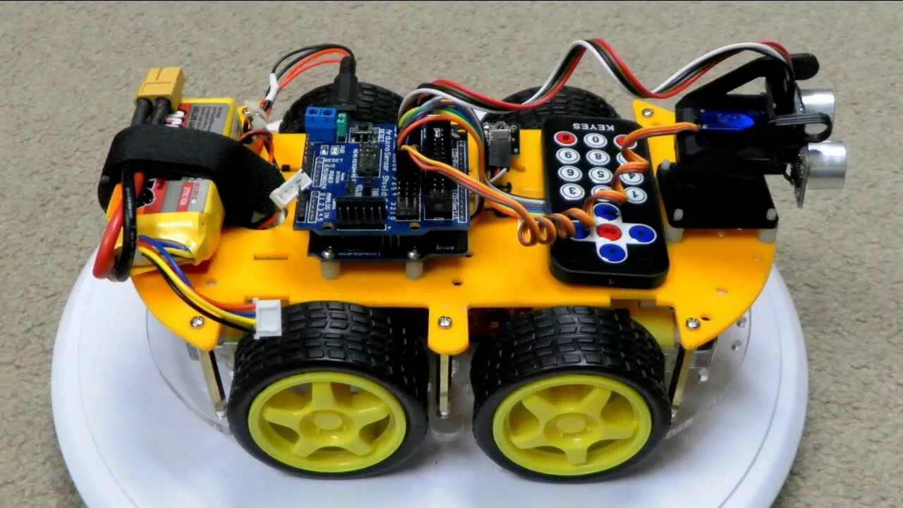 Сборка робота и программирование светодиодов. Ардуино робот 4 ВД. Arduino car 4 WD. Робот манипулятор Arduino uno. 4wd Arduino.